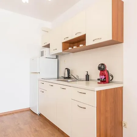 Apartment Beachfront 1br With Sea View, Cabacum Plaza, Kabakum *