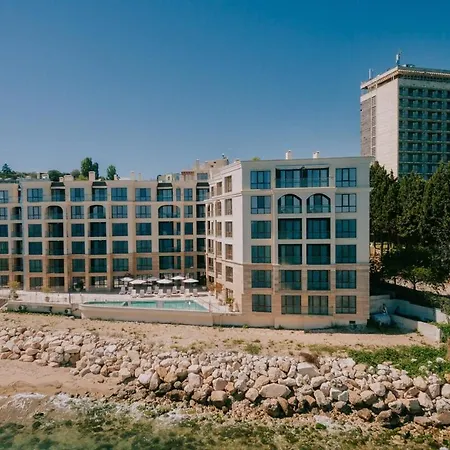 Apartment Beachfront 1br With Sea View, Cabacum Plaza, Kabakum