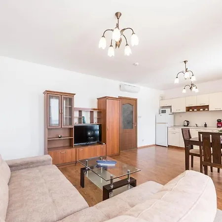 Apartment Beachfront 1br With Sea View, Cabacum Plaza, Kabakum *