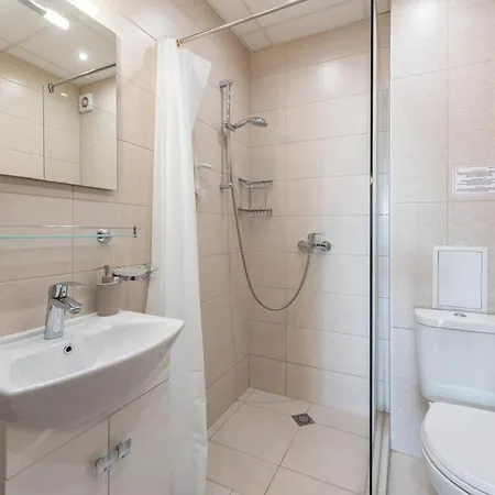 Beachfront 1br With Sea View, Cabacum Plaza, Kabakum